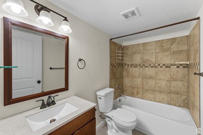 Photo - 2748 S 1100 E