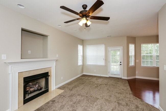 Photo - 4267 Kiser Woods Dr SW