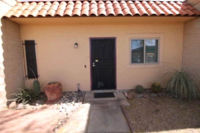 Photo - Highly Desirable East Side Townhome – 2 Bed, 2 Bath – Move-In Ready!