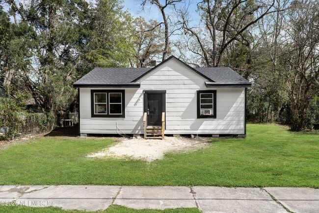 Building Photo - 1227 Dena St