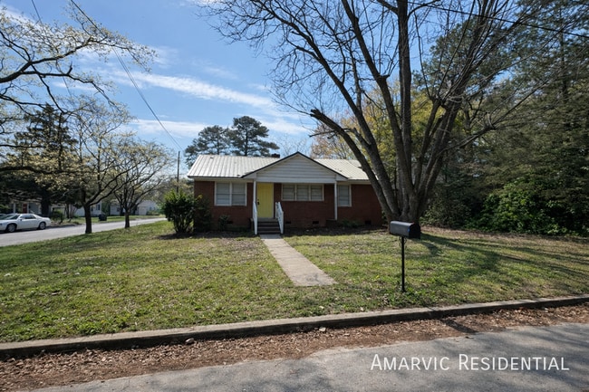 Photo - 709 Jackson Ln