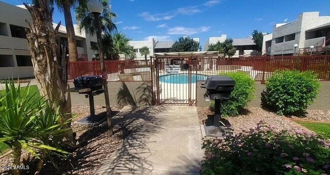 Building Photo - 3301 E Earll Dr Unit 119
