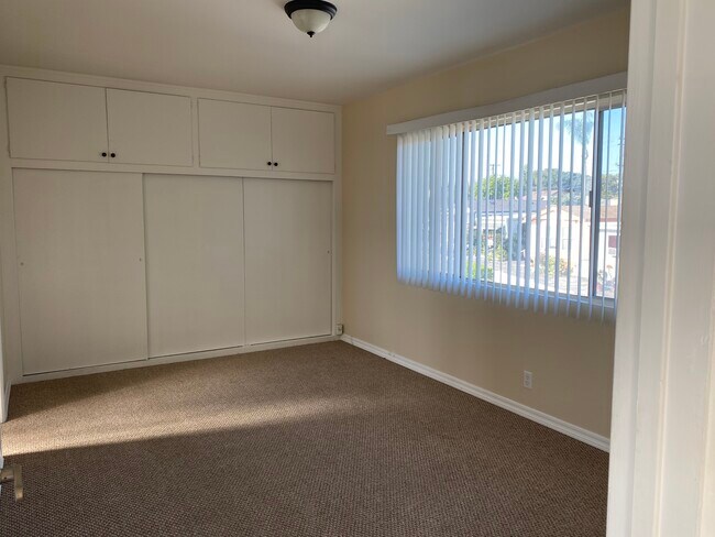 bedroom - 17100 Gramercy Plz Unit Apt. 1