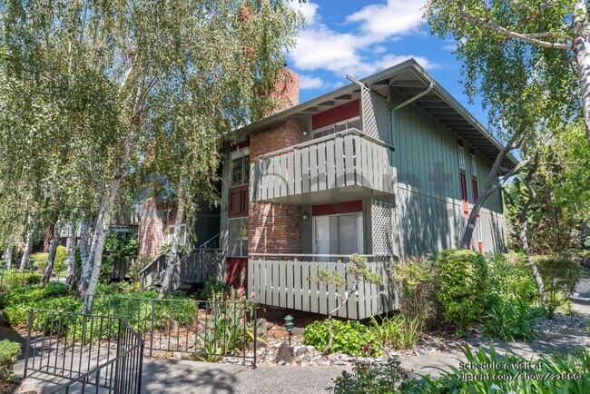 Photo - 99 E Middlefield Rd