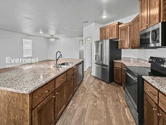 Photo - Limited Time Special Offer / 4 Bed, 3 Bath Home with Garage / Pet-Friendly / Vouchers Accepted / ...