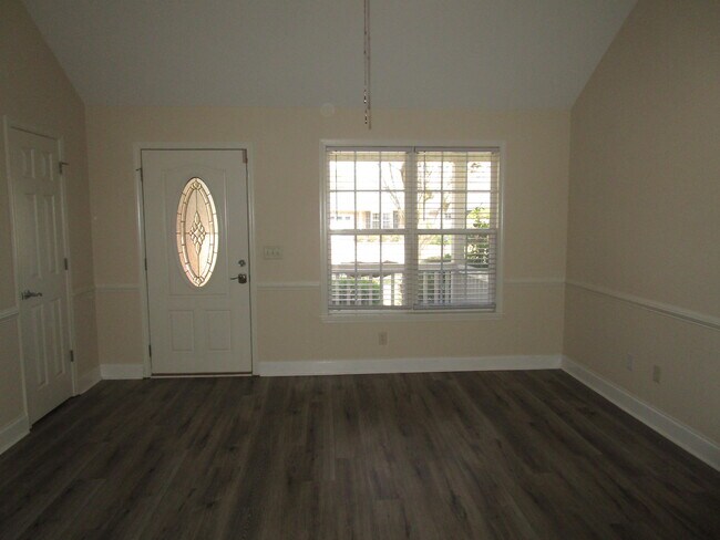 Photo - 3442 Beacon Dr