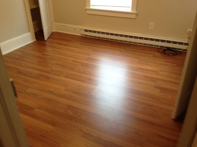 Photo - 142 E 5th St Unit 2