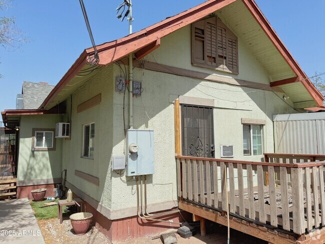 Building Photo - 121 N 12th Ave Unit 3 Rental