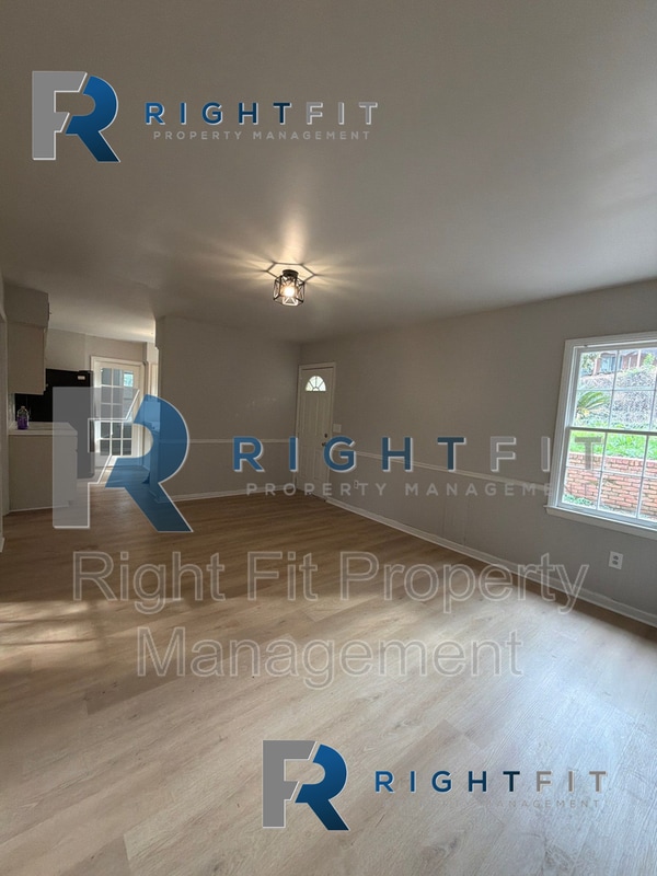 Photo - 5152 Verdun Dr