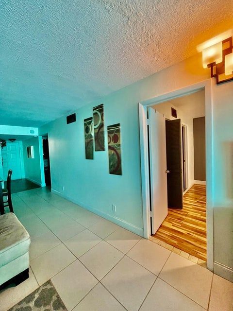 Photo - 113 Lake Emerald Dr Unit 209
