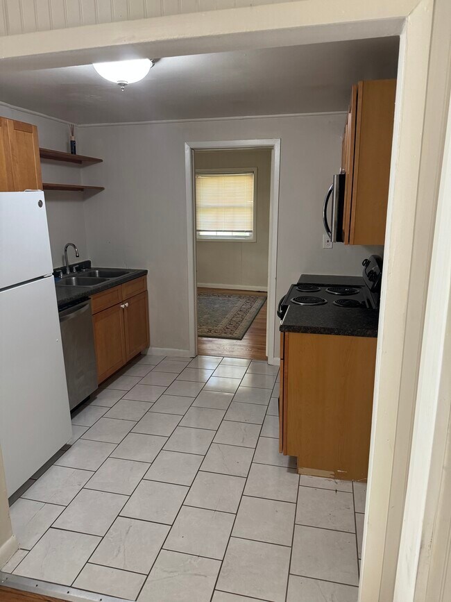 Photo - 75-79 11th Street Unidad 77-5