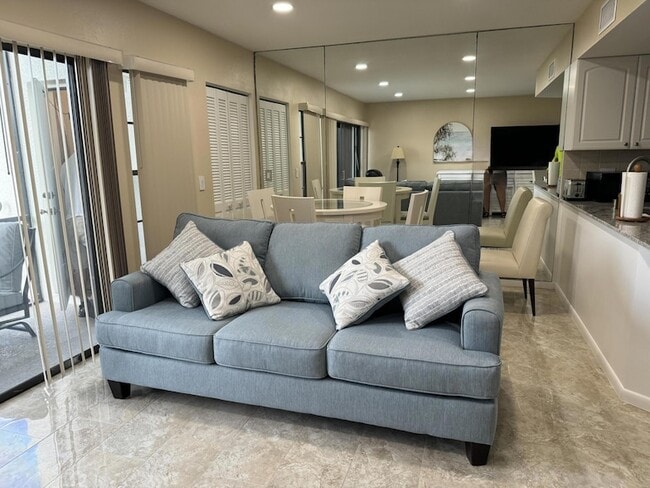 Photo - 1605 S US Hwy 1 Unit V4-101