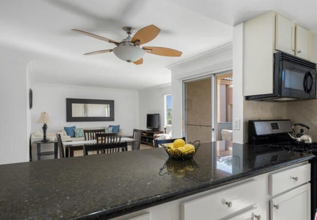 400 N Sunrise Way Unidad Sunrise Way #256