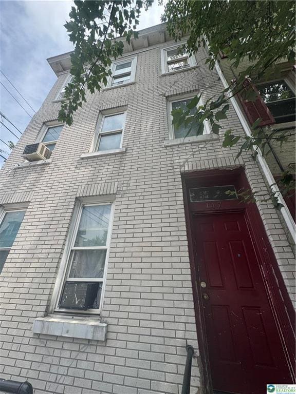 Photo - 147 N 11th St Apartment Unit 3