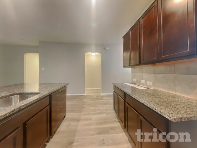 Photo - 8119 Sleepy Brook