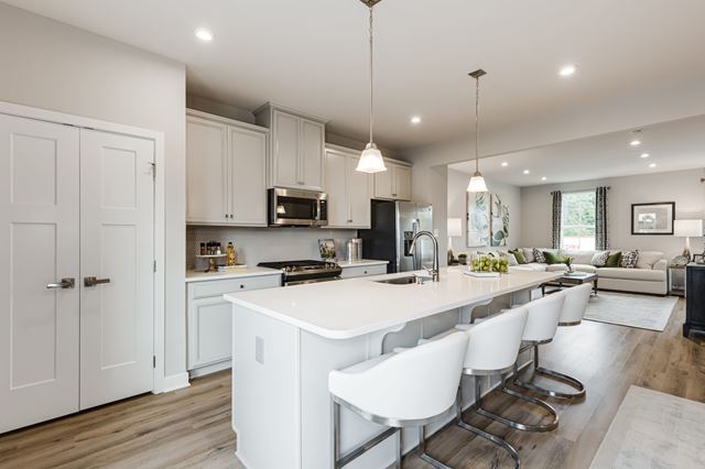 Espacio habitable de la cocina - 2116 Tobacco Mill St