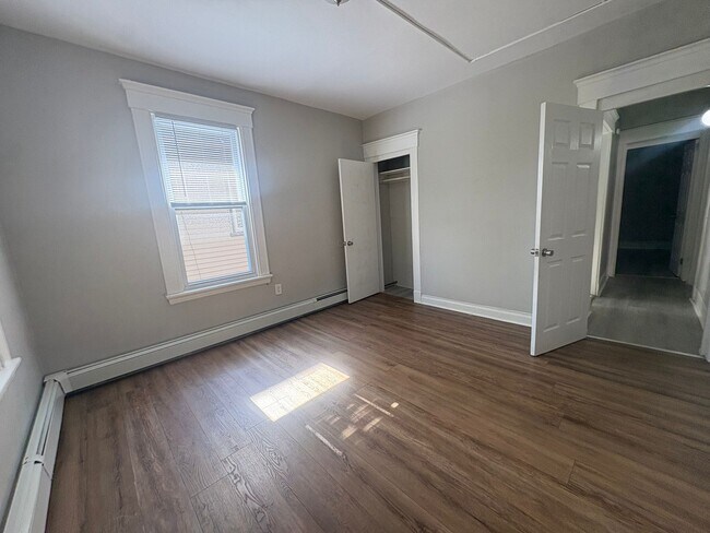 Photo - 359 Sherman Ave Unidad 2