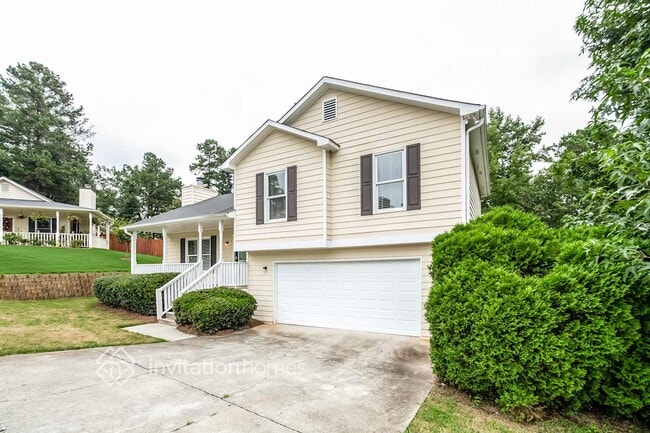 Photo - 715 Saddle Shoals Dr