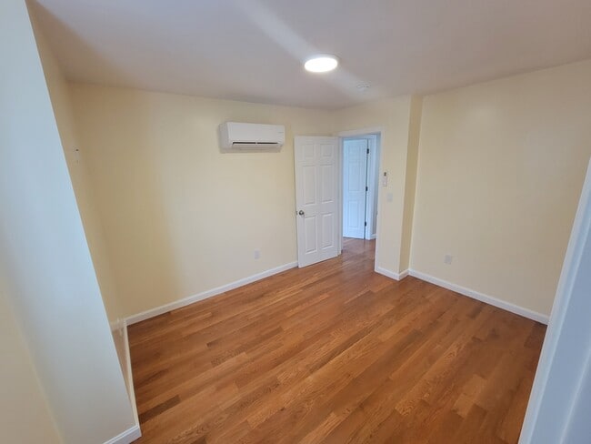 Photo - 33 Hamilton St