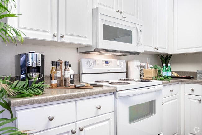 2BR, 2BA - Cambridge - Heritage Village