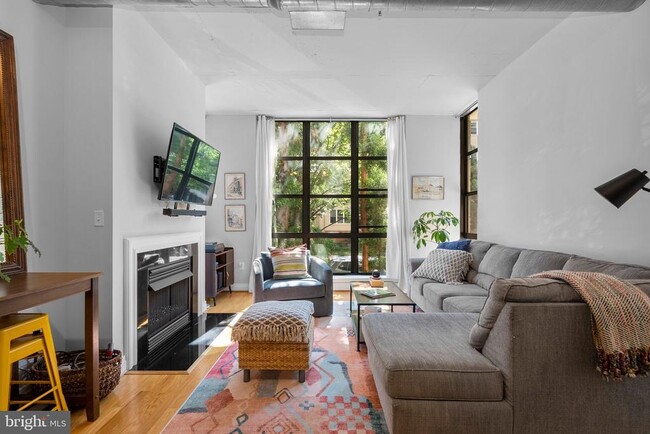Photo - 2020 12th St NW Apartamento Unidad 108