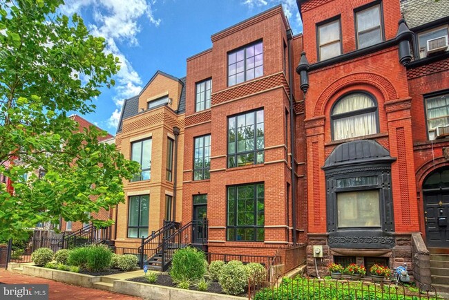 Building Photo - 467 M St NW Rental