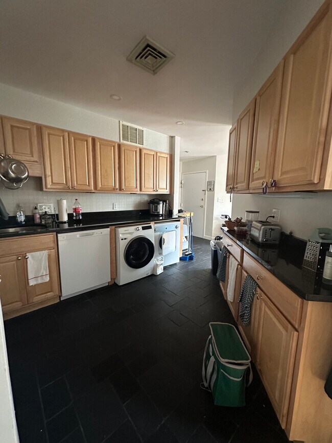 Photo - 100 Riverway Unit 4