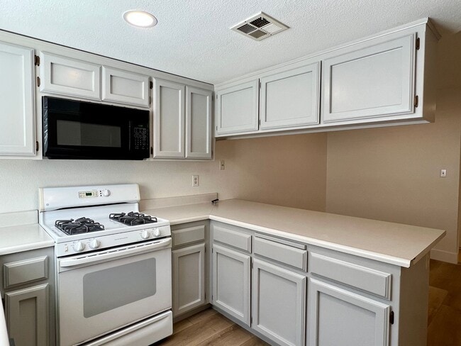 Photo - 817 Quail Ln