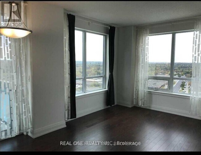 Photo - 7167 Yonge St Unit 1102