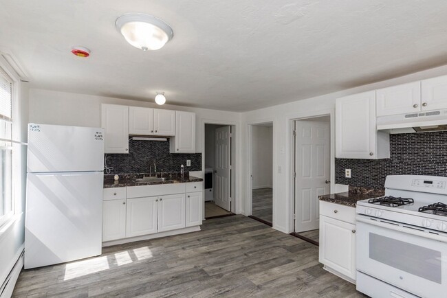 13 Greenwood St Unit 3