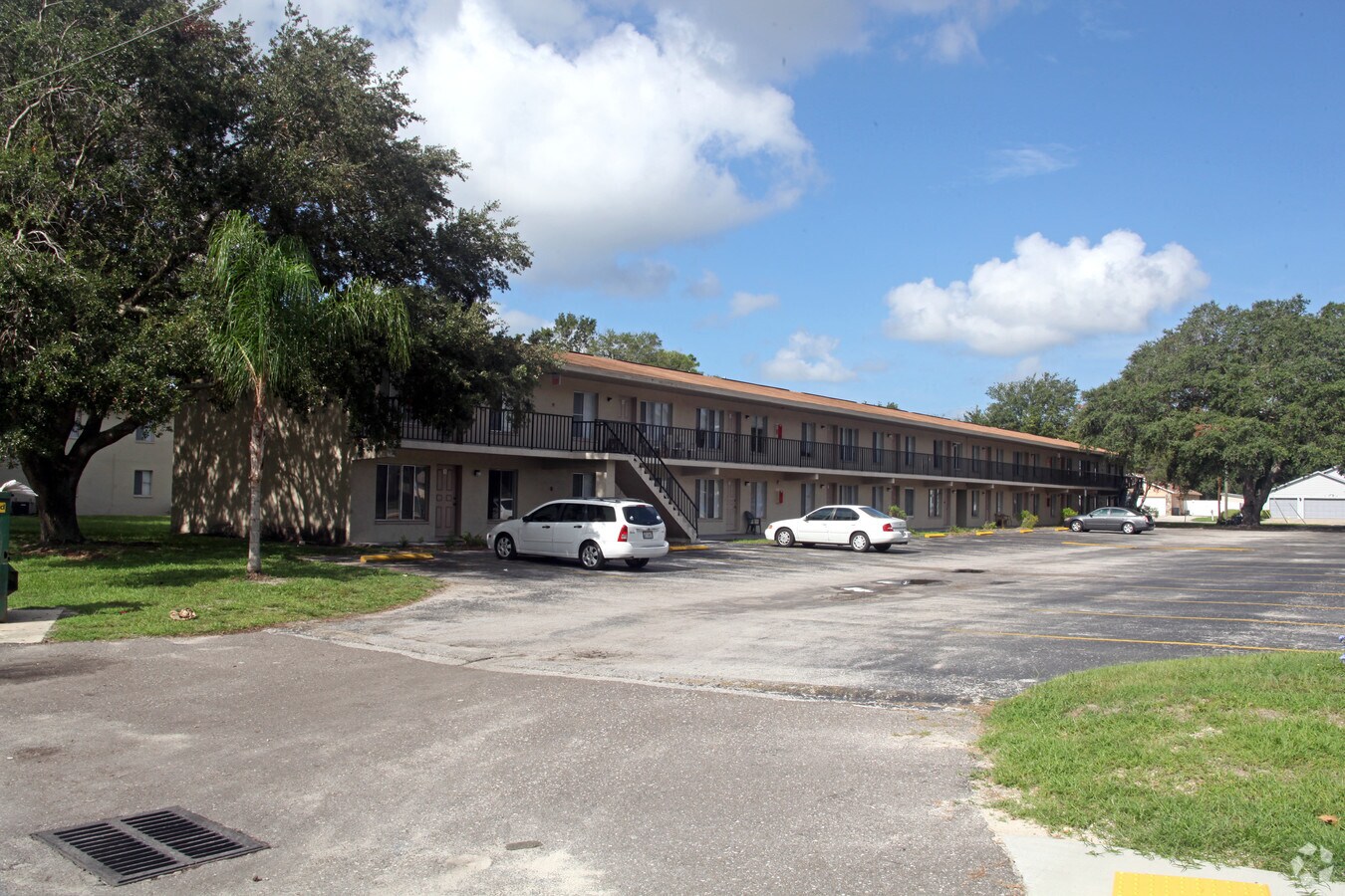 Pinellas Apartments - Pinellas Apartments