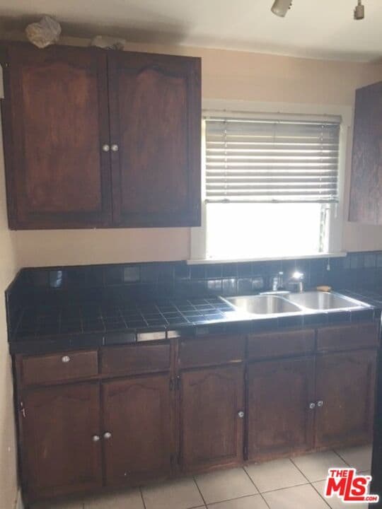 Photo - 4615 S Gramercy Pl