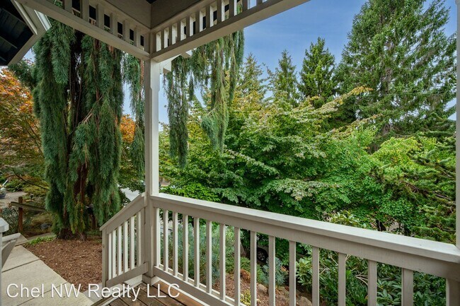 Photo - 3 br, 2.5 bath House - 1816 11th Ave W