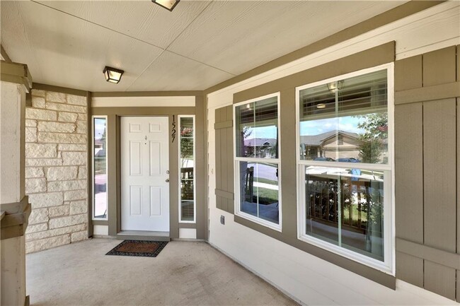 Photo - 1527 Portchester Castle Path