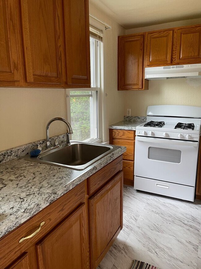 Photo - 341 Wanamaker Ave Unit 1st Floor