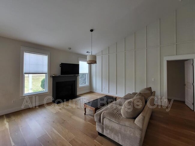 Photo - 216 Meritage St