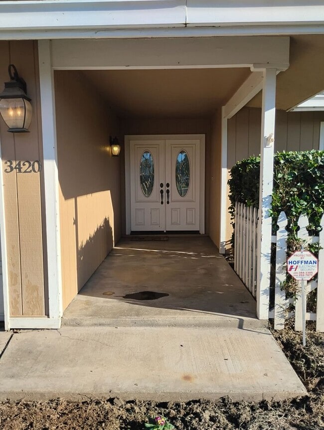 Photo - 3420 La Jolla Way