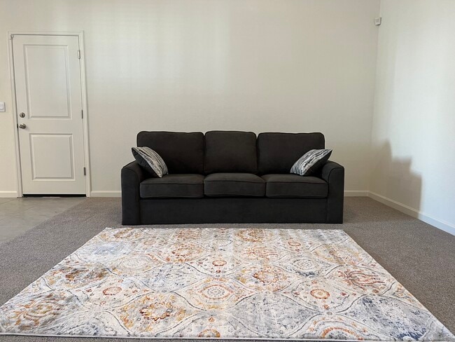 Living - 329 Shafer Ave Unit Room 2