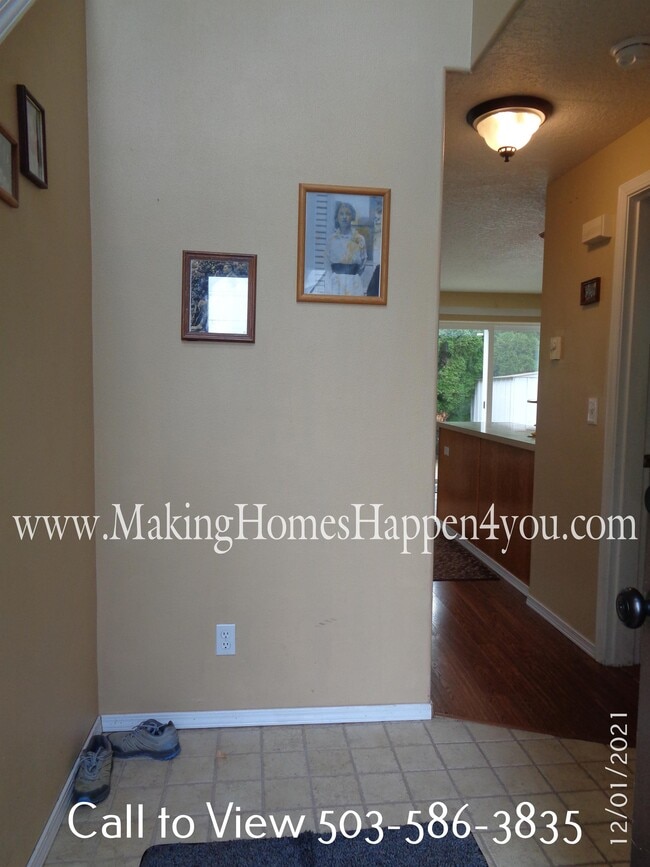 Photo - 4979 Ashford Way N