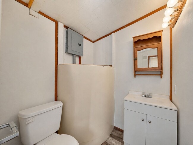 Photo - 108 Campbell Ln