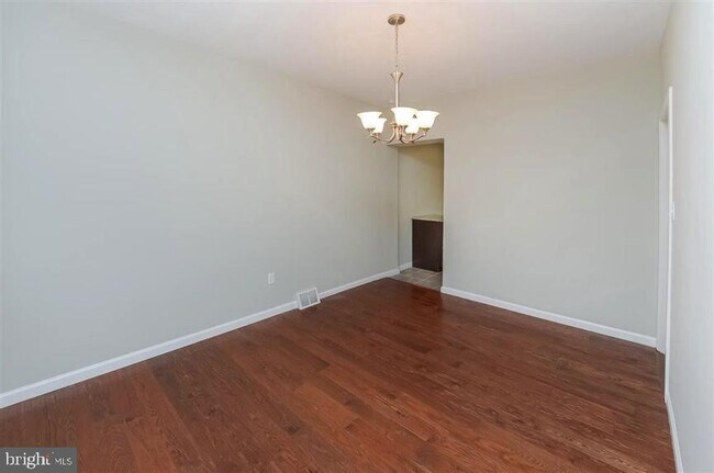 Photo - 526 W Moyamensing Ave