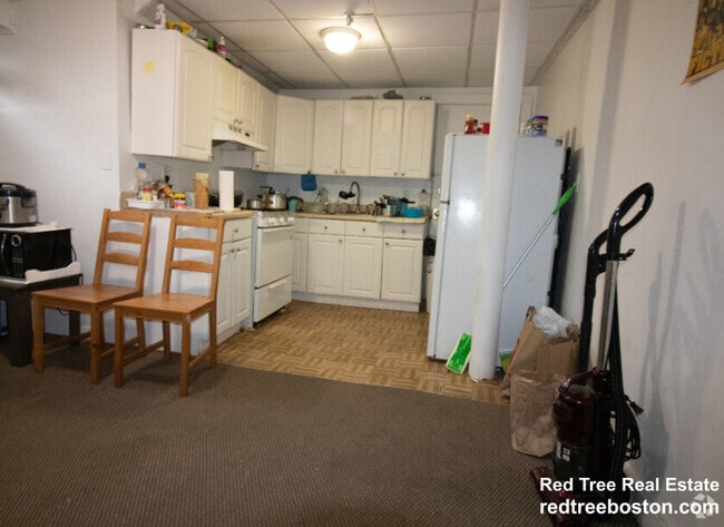 Building Photo - 242 Hemenway St Unit b6 Rental