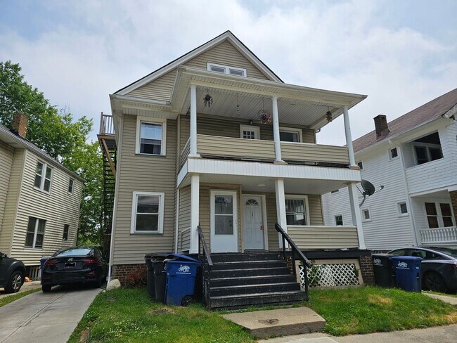 Building Photo - Idlewood Ave Unit 1281 Idlewood-1st Floor