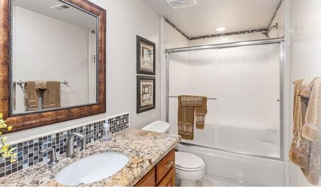 Photo - 537 Avenida Del Verdor