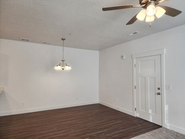 Photo - 4735 Alder Dr Unit F204