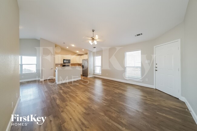 Photo - 6412 Regina Dr