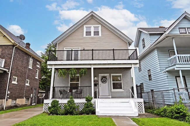 3423 Algona Pl