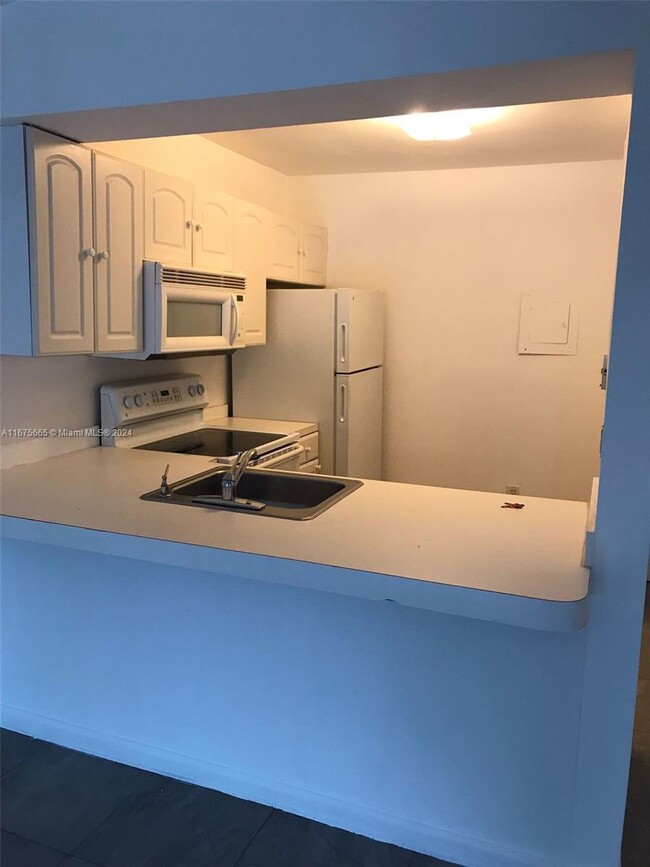 1 bedroom in North Miami FL 33160 - 1 bedroom in North Miami FL 33160 Rental