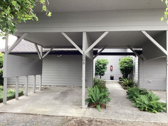 1308 63rd St SE Unit 1308