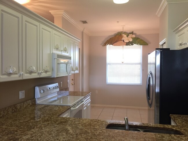 Photo - 8550 Kingbird Loop